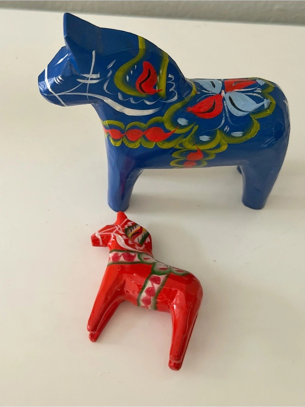 Nils Olsson Swedish Traditional Wooden Dala Horses Set Blue & Red